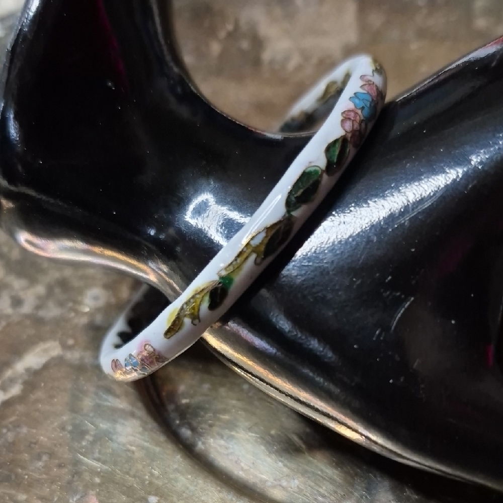 Vintage White Cloisonne Floral Bangle Bracelet